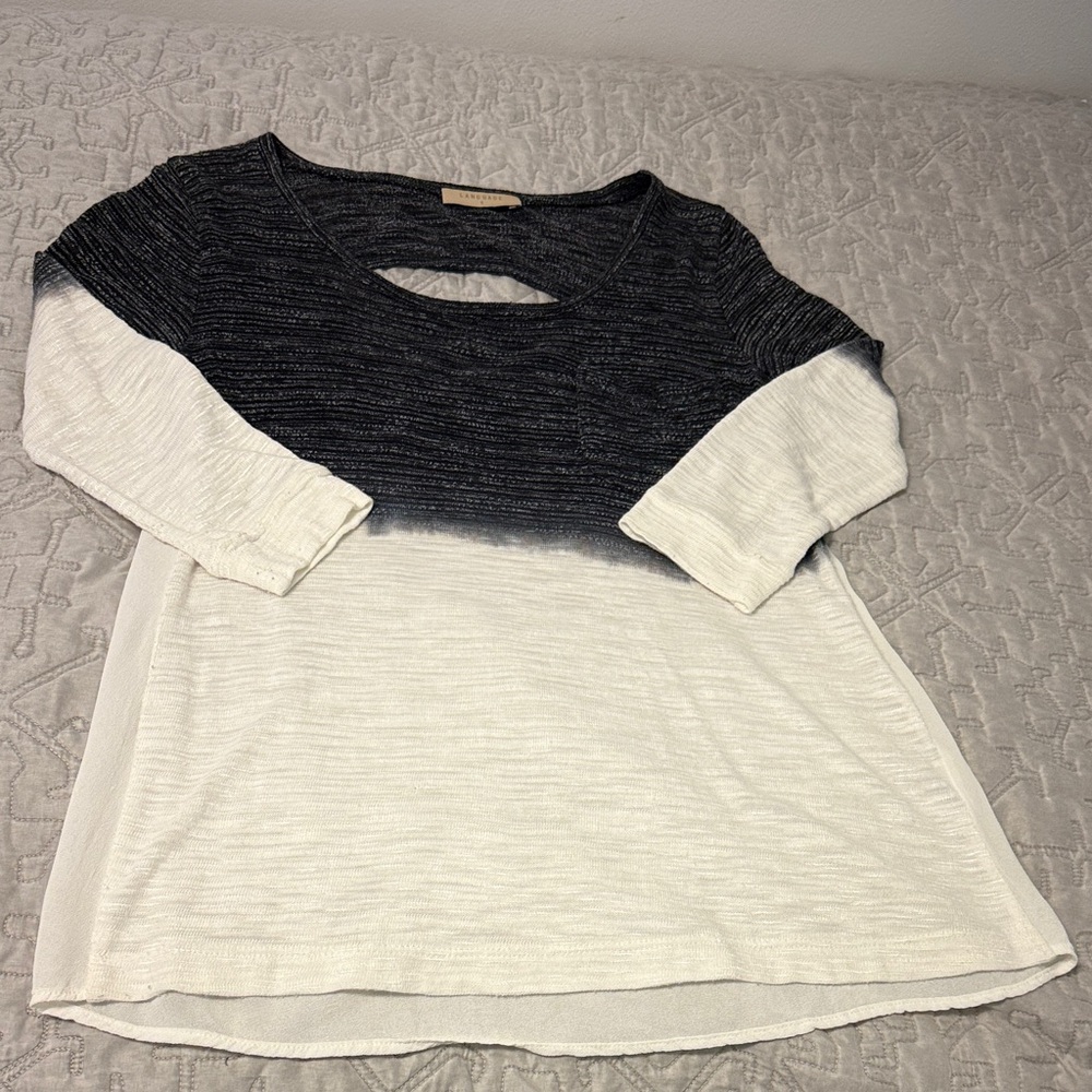 Language Monochrome Top